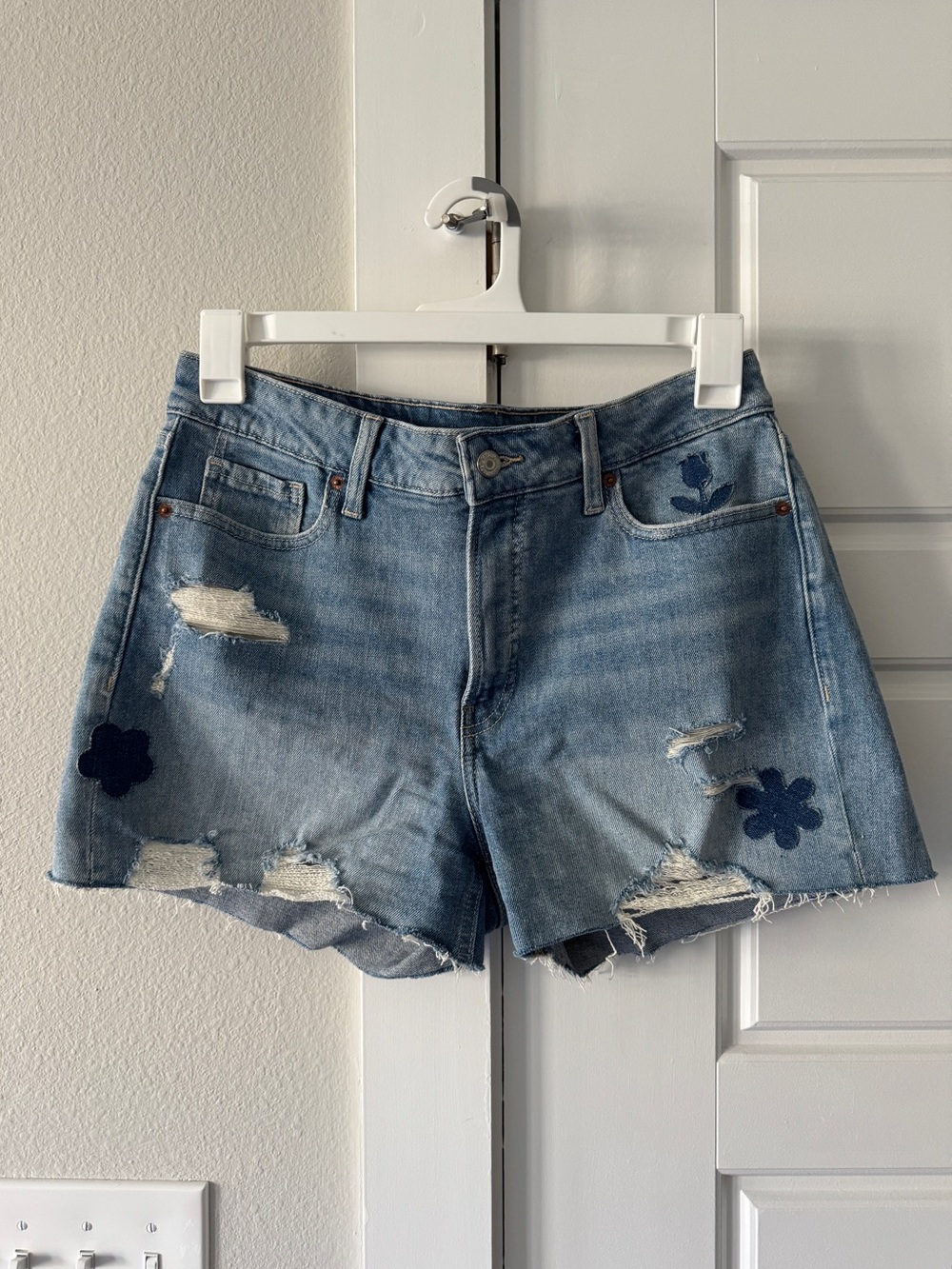 Old Navy Light Blue Distressed Denim Shorts with Dark Blue Floral Patches